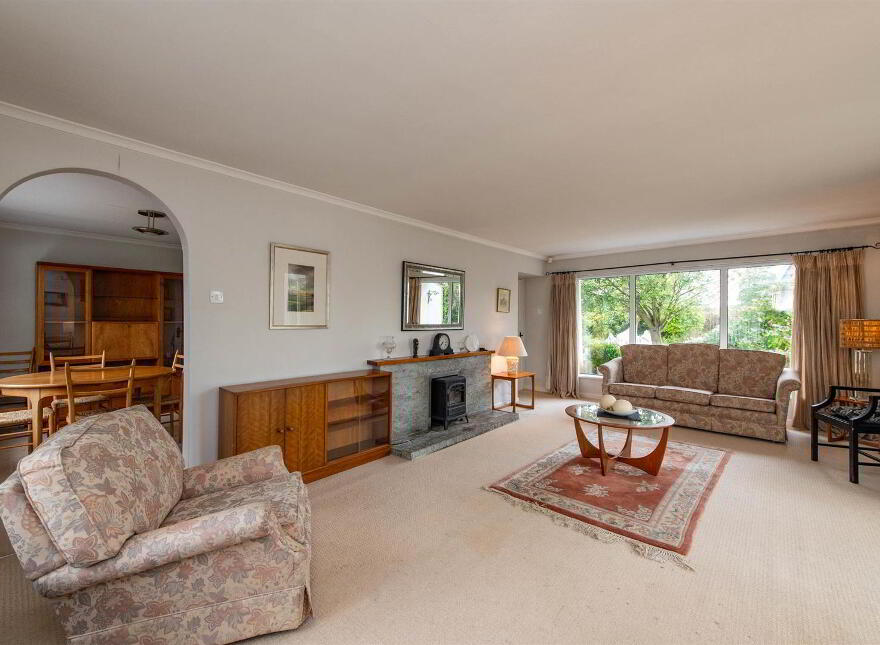 6 Robin Hill, Dundrum, BT33 0NU