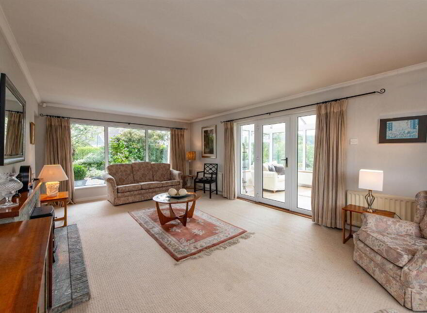 6 Robin Hill, Dundrum, BT33 0NU