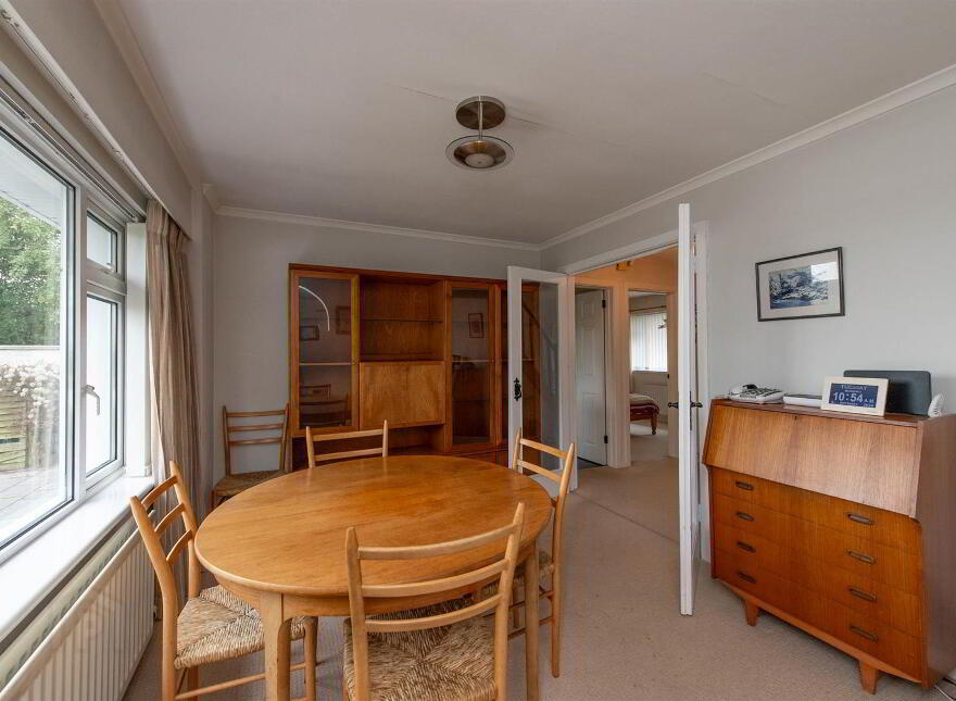 6 Robin Hill, Dundrum, BT33 0NU