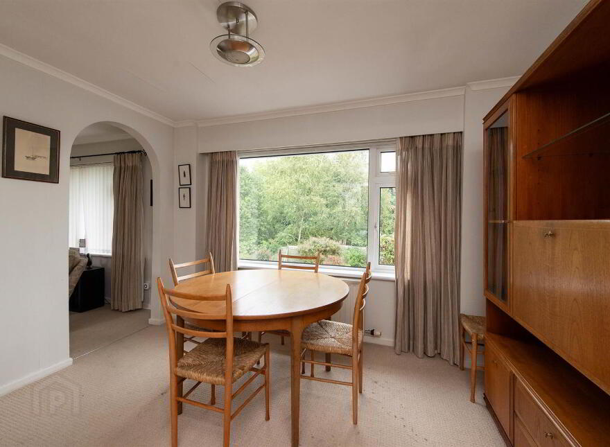 6 Robin Hill, Dundrum, BT33 0NU