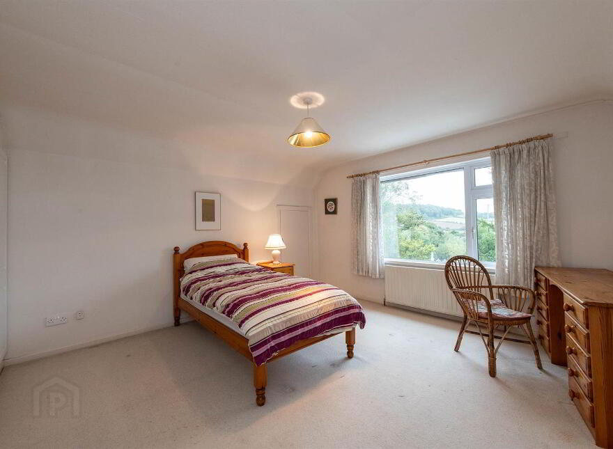 6 Robin Hill, Dundrum, BT33 0NU