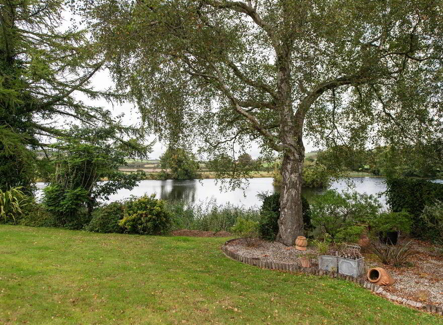 6 Robin Hill, Dundrum, BT33 0NU