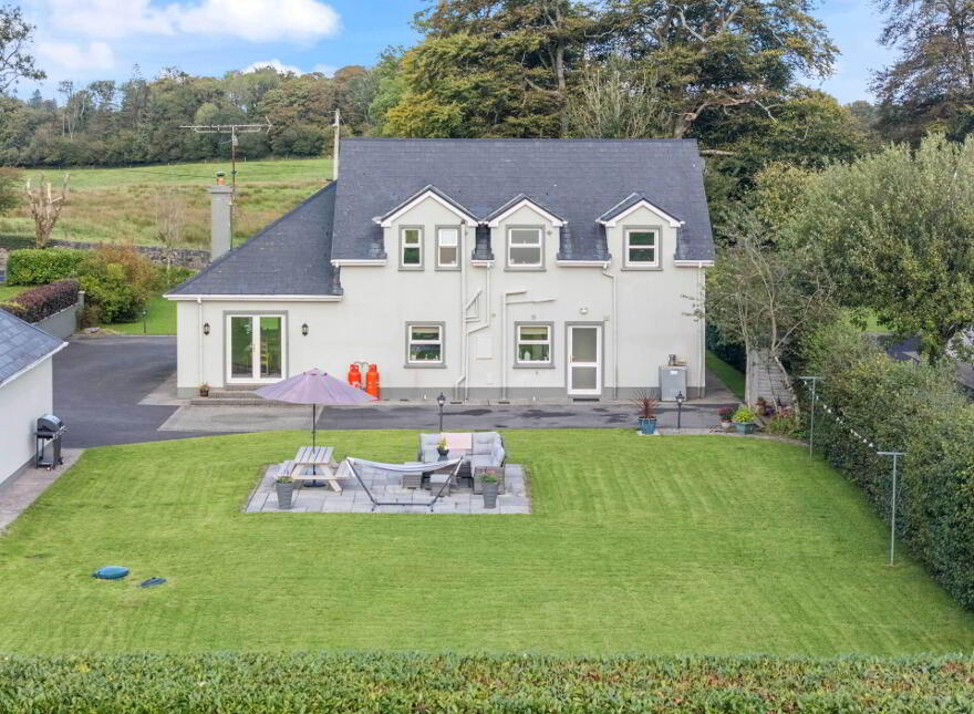 Crossboyne, Claremorris, F12Y8W2