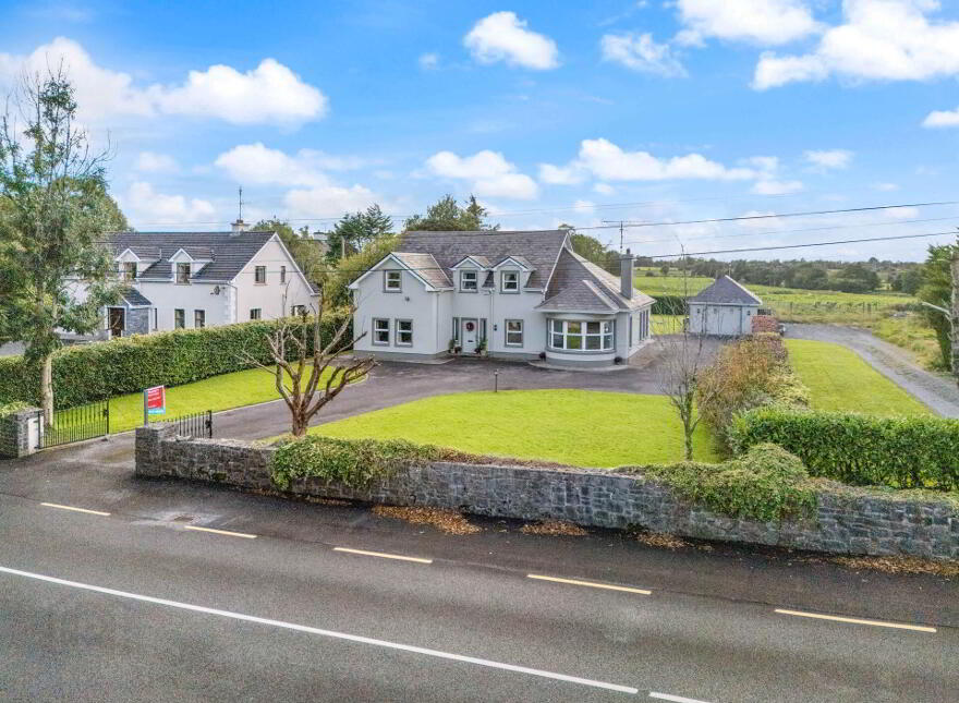 Crossboyne, Claremorris, F12Y8W2