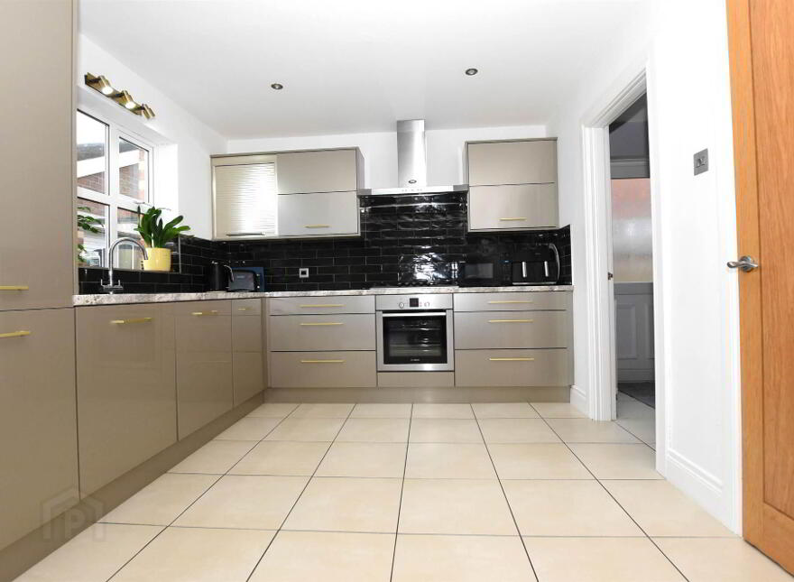 11 Hawthorn Hill, Newtownards, BT23 8ET