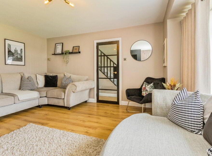 54 The Brambles, Lisburn, BT28 2XY