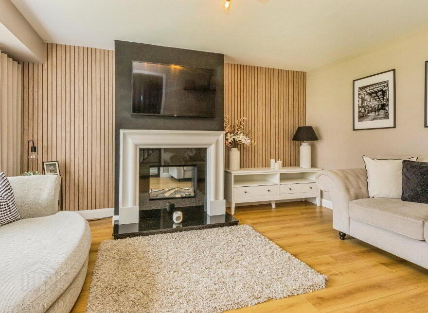 54 The Brambles, Lisburn, BT28 2XY