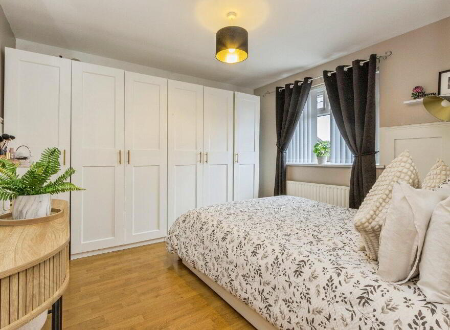54 The Brambles, Lisburn, BT28 2XY