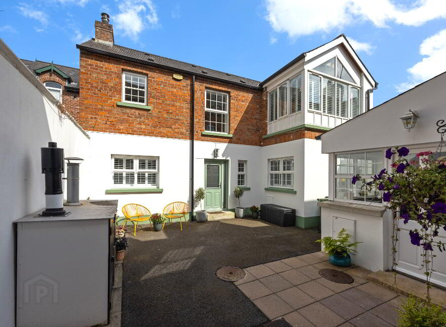 The Mews House, 31a Lisburn Street, Royal Hillsborough, BT26 6AB photo