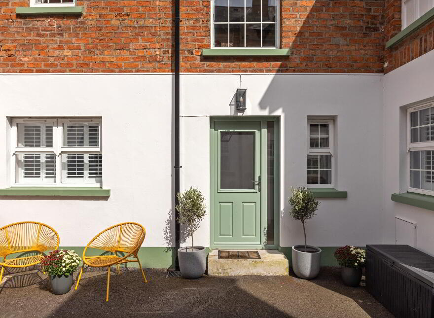 The Mews House, 31a Lisburn Street, Royal Hillsborough, BT26 6AB