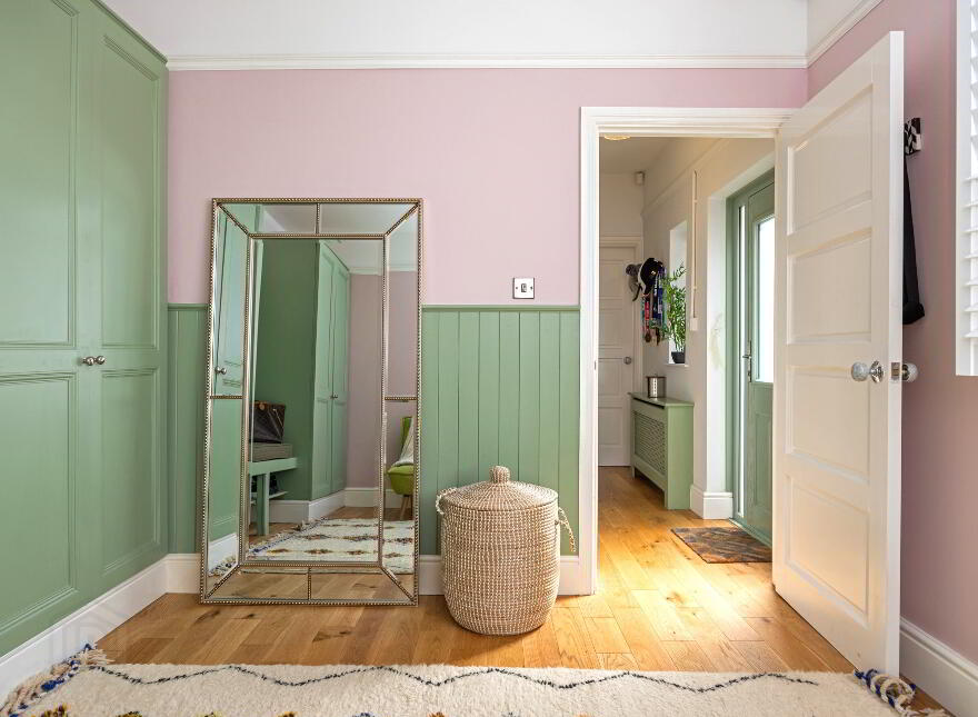 The Mews House, 31a Lisburn Street, Royal Hillsborough, BT26 6AB