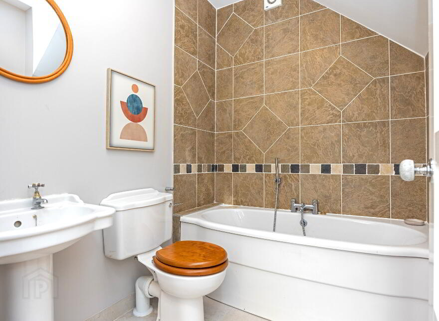 The Mews House, 31a Lisburn Street, Royal Hillsborough, BT26 6AB