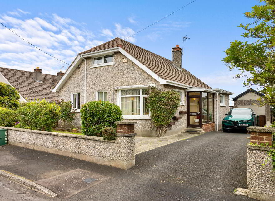 33 Queens Park, Coleraine, BT51 3JS photo