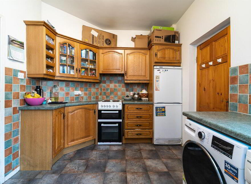 14 Victoria Gardens, Dunmurry, Belfast, BT17 0AG