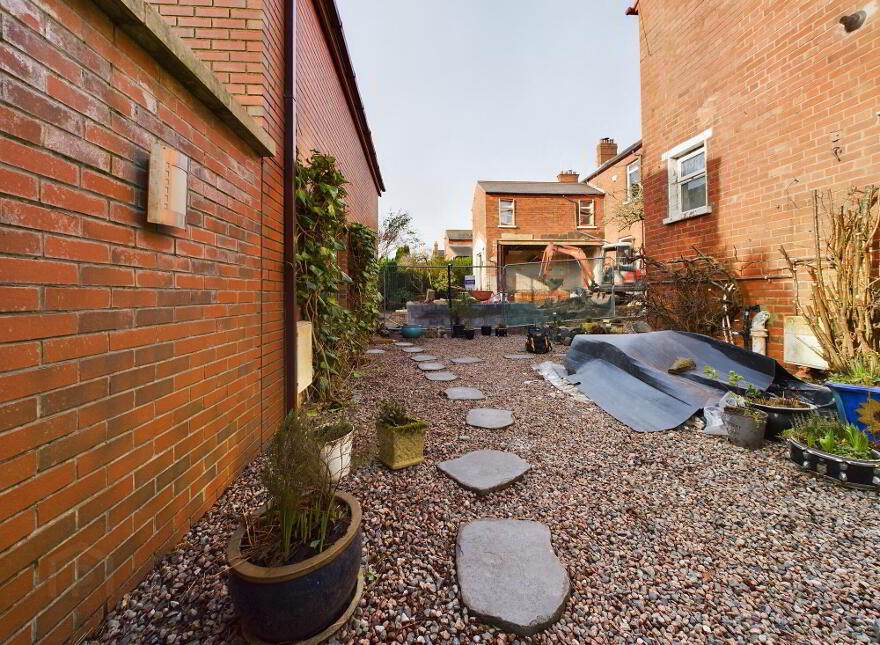 375 The Gatelodge, Ormiston Gardens, Belfast, BT5 6JD