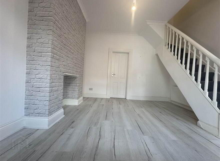 20 Rockmore Road, Belfast, BT12 7PD