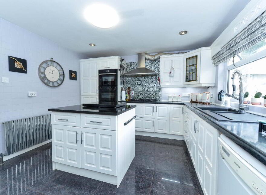 32 Red Fort Drive, Carrickfergus, BT38 9EN