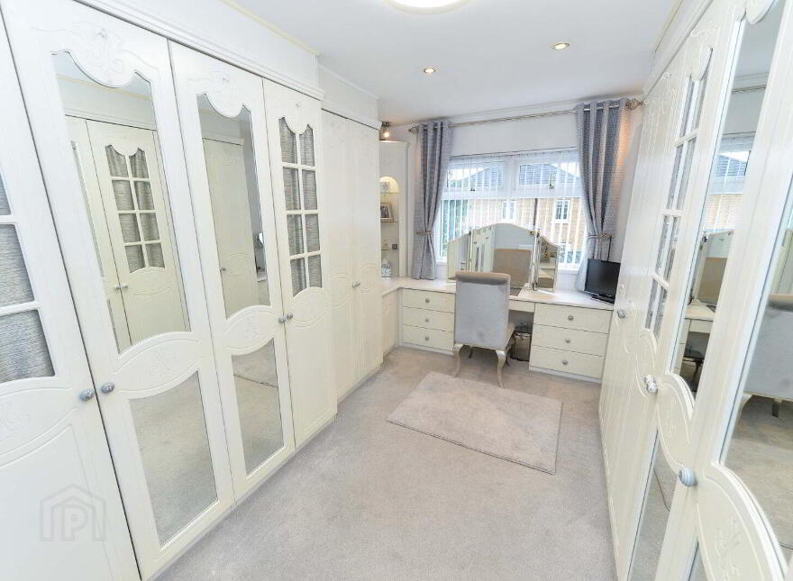 32 Red Fort Drive, Carrickfergus, BT38 9EN