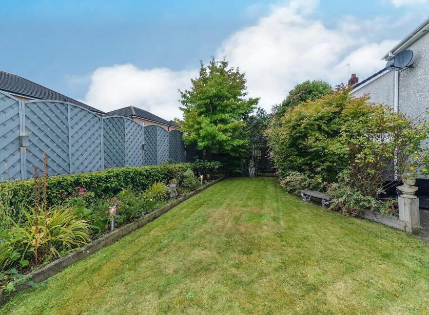 32 Red Fort Drive, Carrickfergus, BT38 9EN