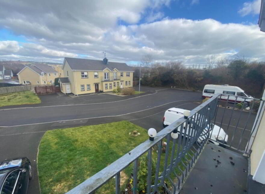 8 The Beeches, Ballybofey, F93C580