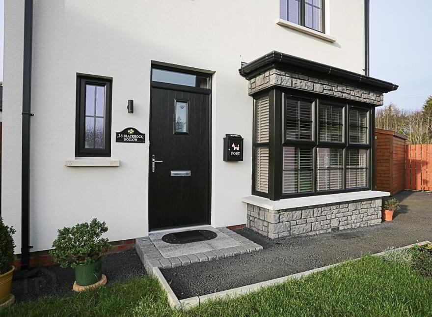 28 Blackrock Hollow, Newtownards, BT23 4ZR