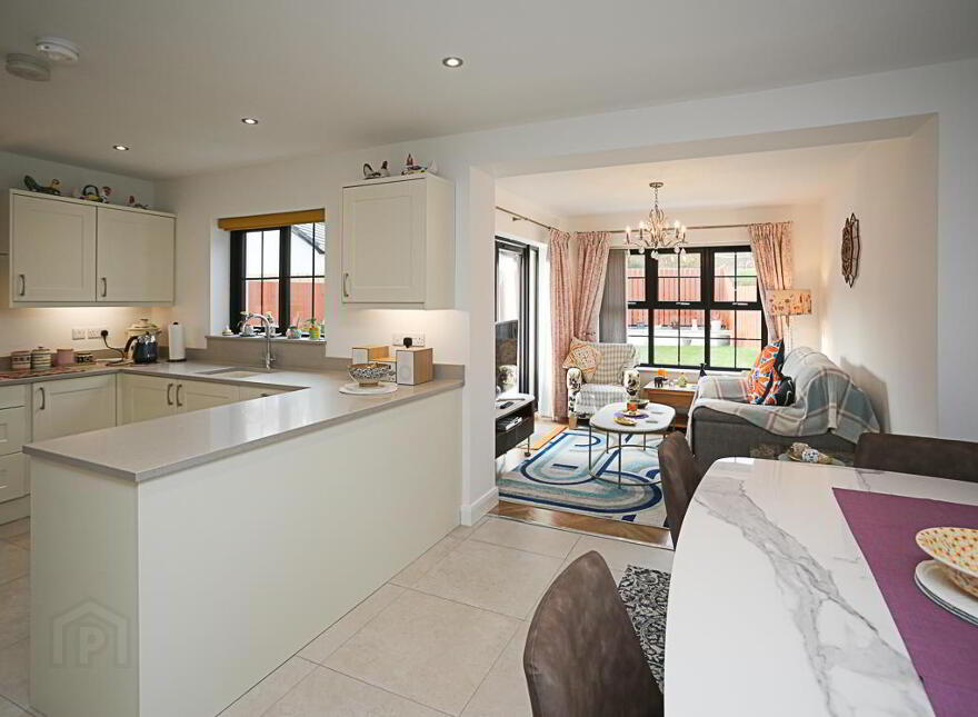 28 Blackrock Hollow, Newtownards, BT23 4ZR