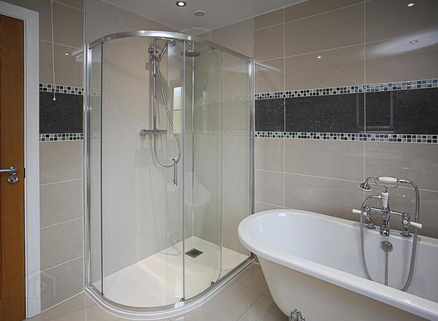 28 Blackrock Hollow, Newtownards, BT23 4ZR