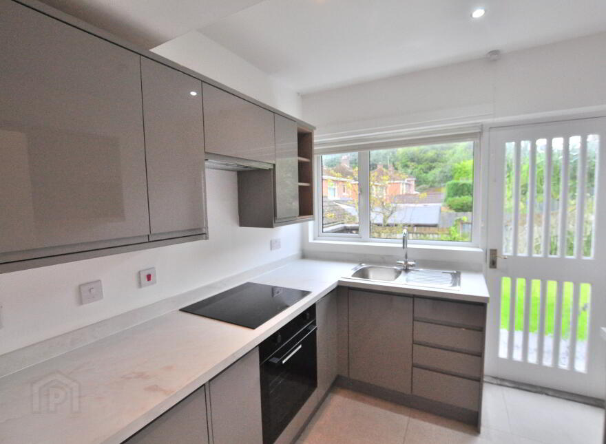 41 Orangefield Lane, Belfast, BT5 6BX