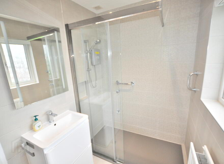 41 Orangefield Lane, Belfast, BT5 6BX