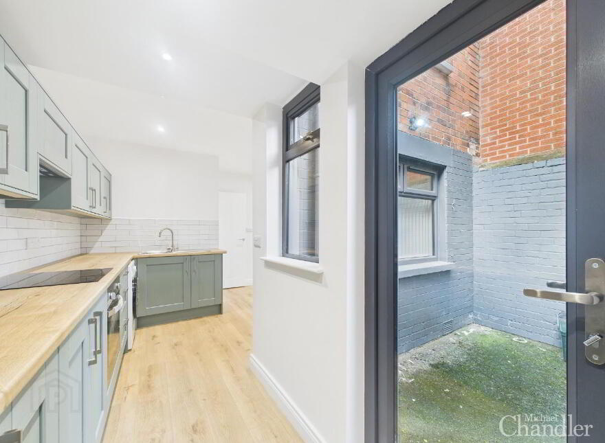 39 Brandon Parade, Belfast, BT4 1JH