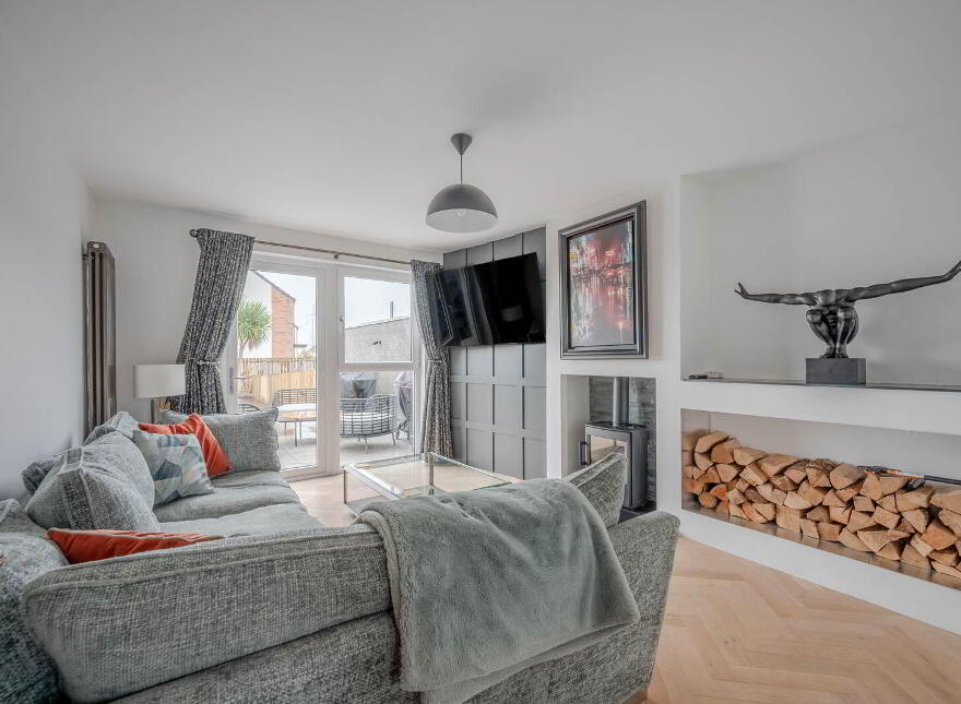 28 Skipperstone Road, Bangor, BT20 4EP