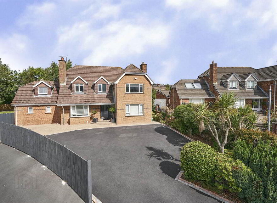 22 Ascot Park, Newtwonards, Newtownards, BT23 4AZ
