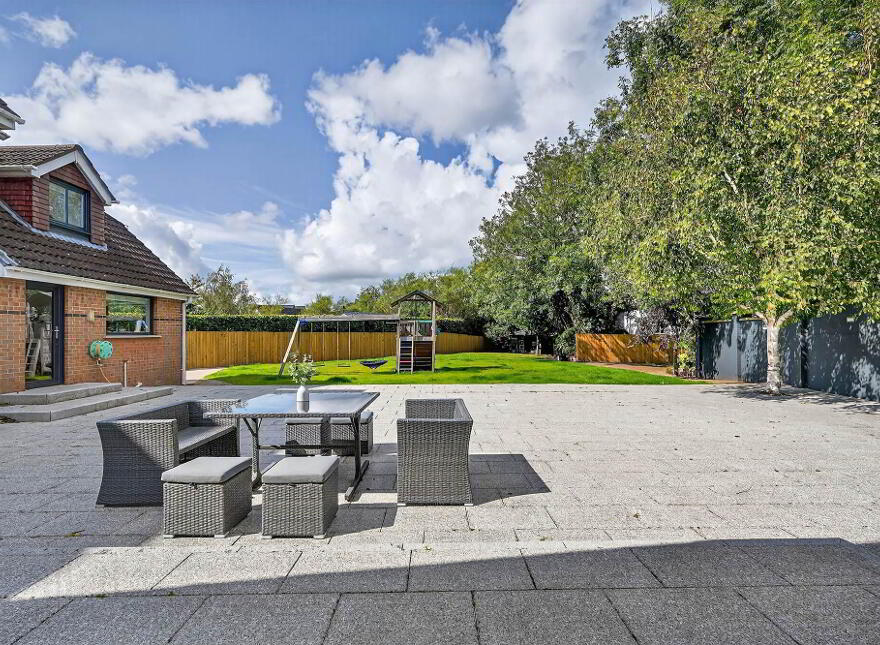 22 Ascot Park, Newtwonards, Newtownards, BT23 4AZ