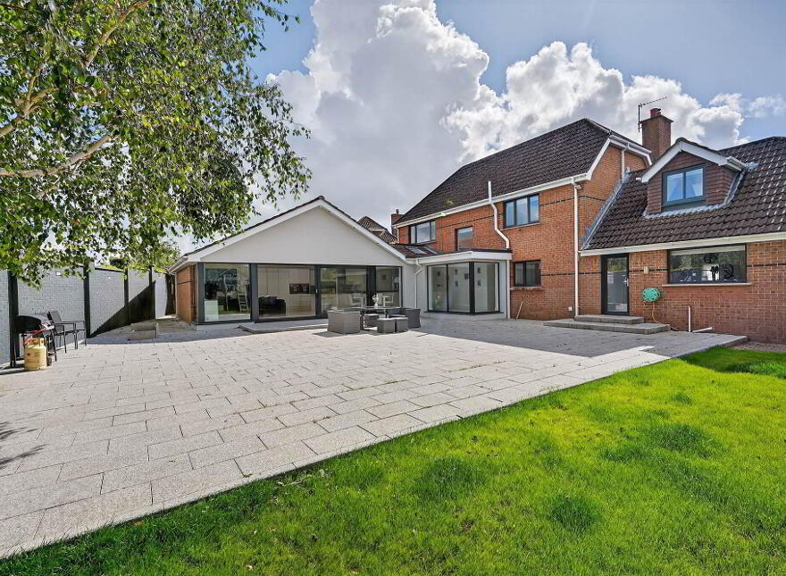 22 Ascot Park, Newtwonards, Newtownards, BT23 4AZ