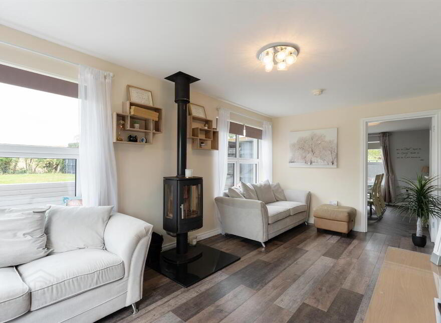 168 Glen Road, Comber, Newtownards, BT23 5QT