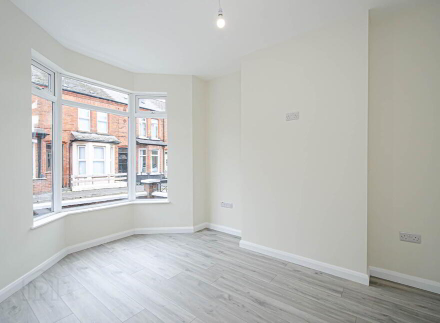 11 Rochester Street, Ravenhill, Belfast, BT6 8EU