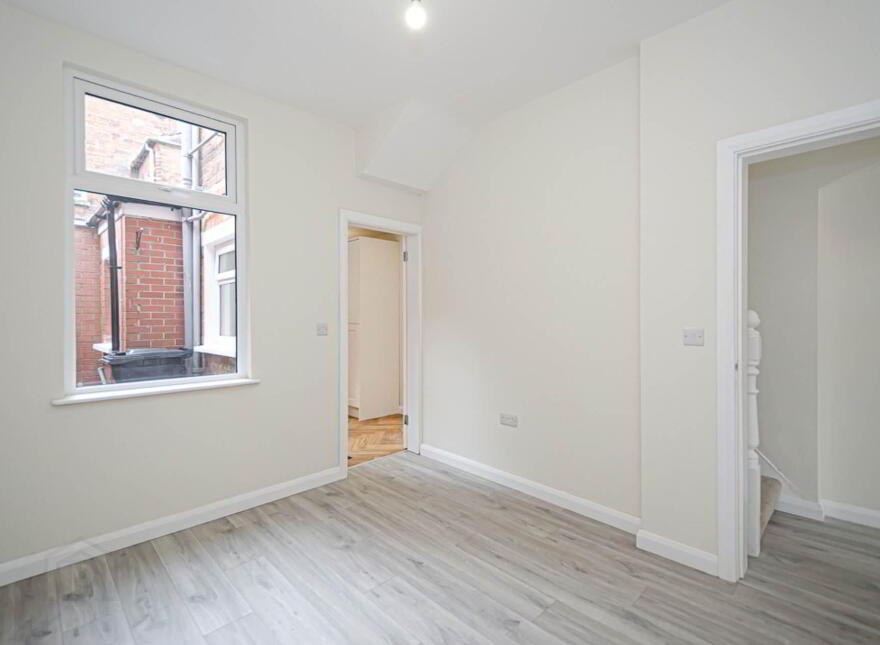 11 Rochester Street, Ravenhill, Belfast, BT6 8EU