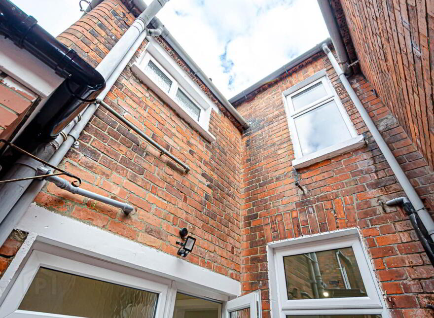 11 Rochester Street, Ravenhill, Belfast, BT6 8EU