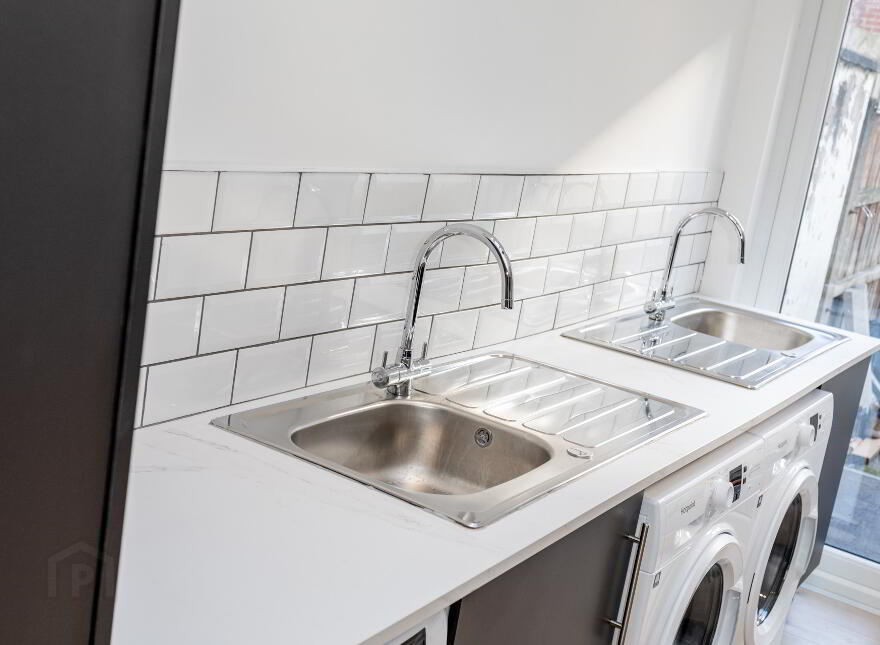 Room 5, 9 Frank Street, Belfast, BT5 4NW