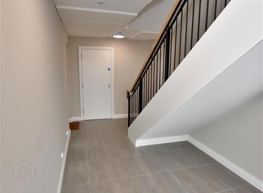 Apt 5, 12a Highgrove Meadows, Belfast, BT13 3FX