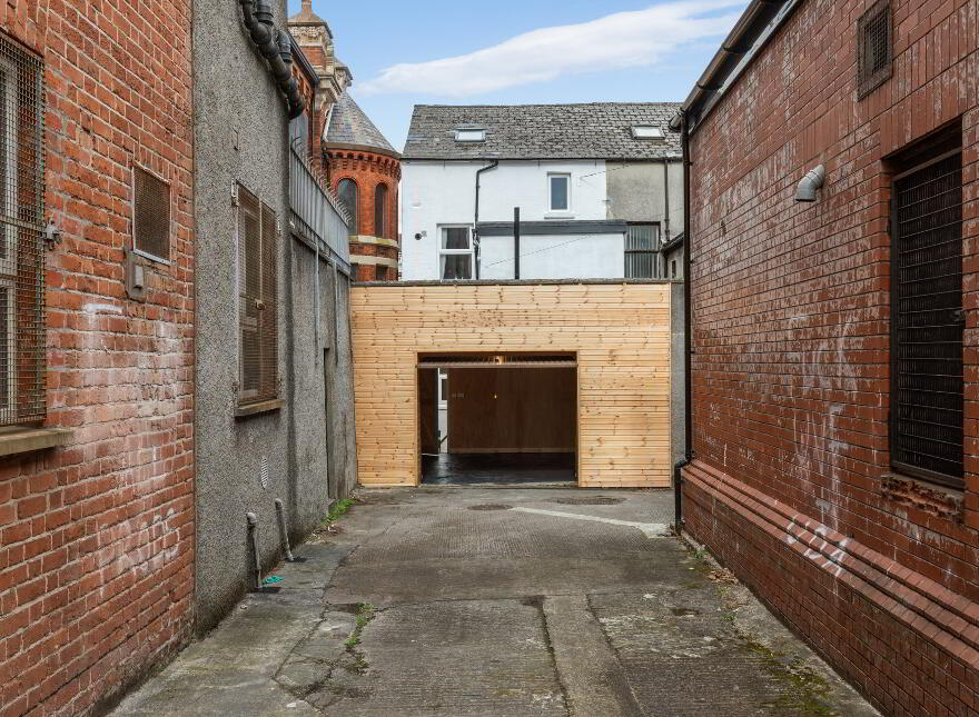 47 Castlereagh Street, Belfast, BT5 4NF