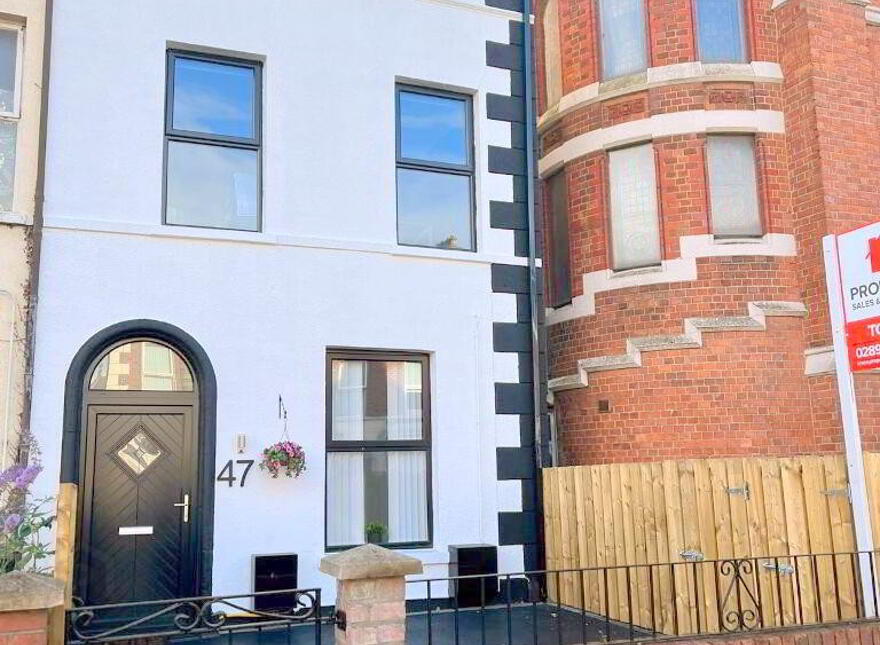 47 Castlereagh Street, Belfast, BT5 4NF photo
