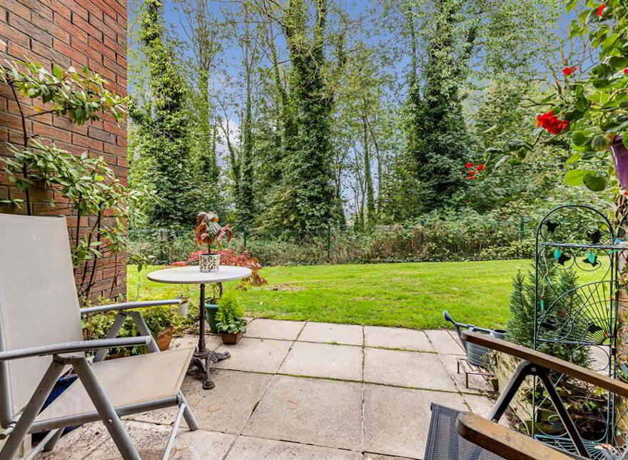 7b, Stranmillis Court, Stranmillis, Knightsbridge, Belfast, BT9 5EU
