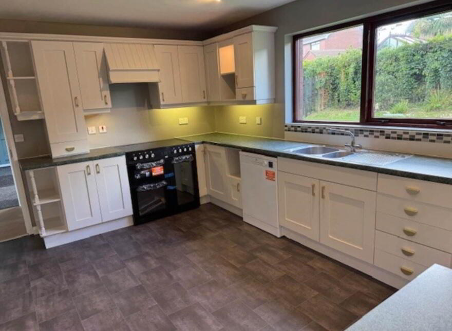 14 Greenwood Park, Carrickfergus, BT38 7UW