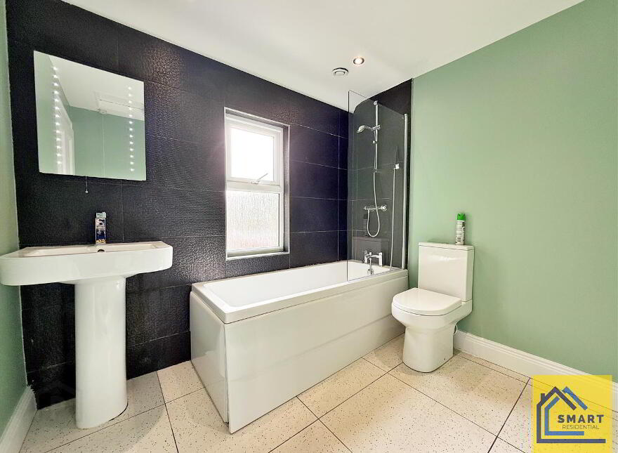 14 Ferguson Drive, Belfast, BT4 2AZ