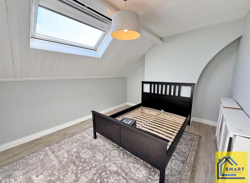 14 Ferguson Drive, Belfast, BT4 2AZ