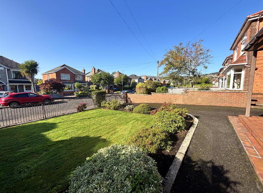 15 Sunningdale Park, Belfast, BT14 6RU