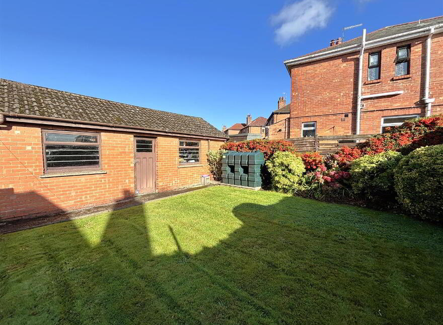 15 Sunningdale Park, Belfast, BT14 6RU