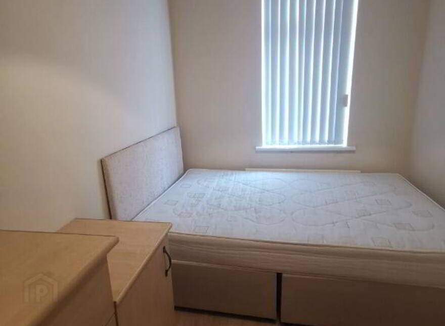 73 Tates Avenue, Belfast, BT9 7BZ