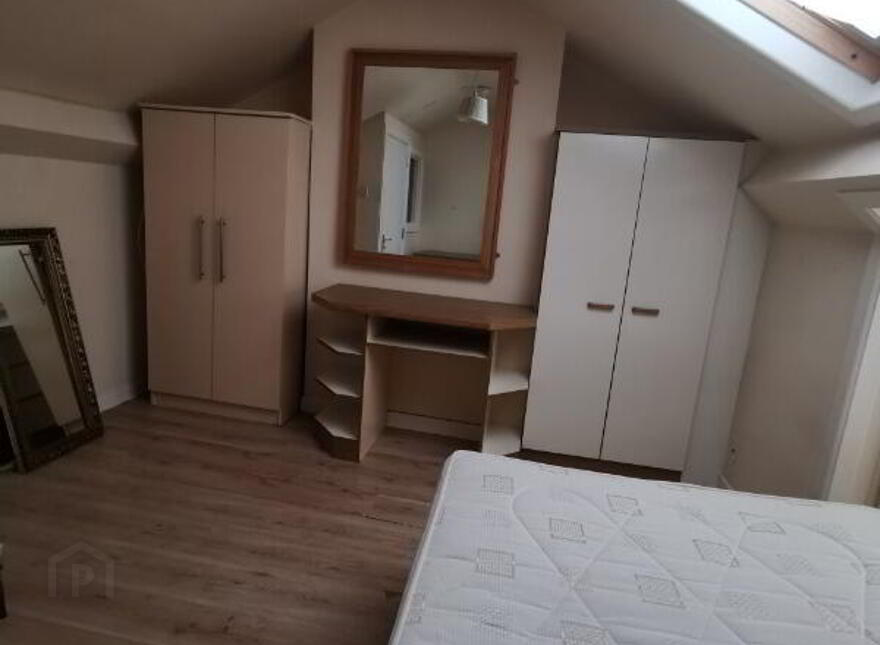 73 Tates Avenue, Belfast, BT9 7BZ